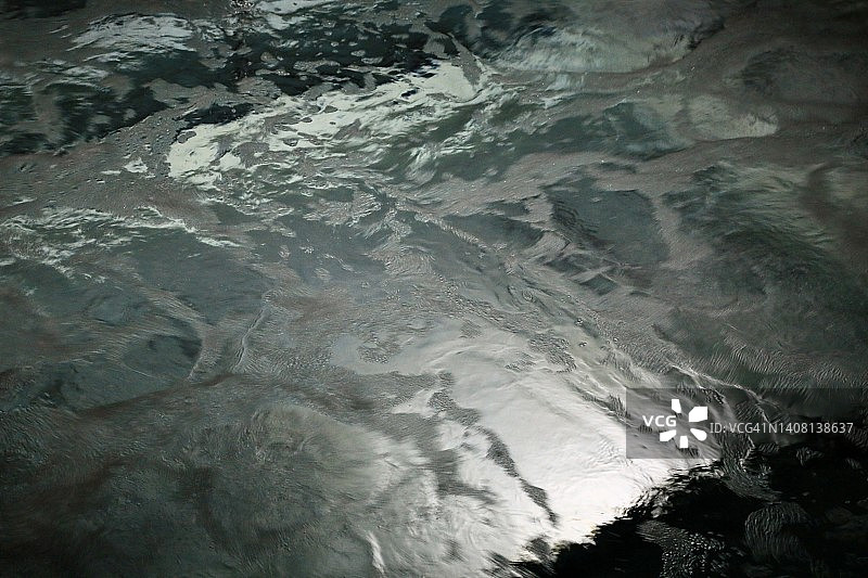 照明热水浴缸图片素材