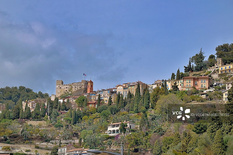 罗克布吕讷-卡普马丹：古老的村庄、中世纪城堡和圣玛格丽特教堂图片素材