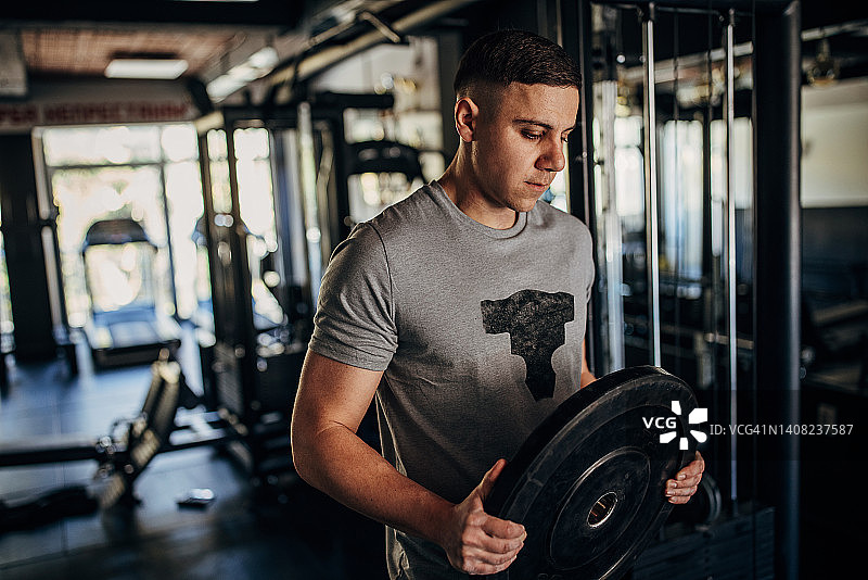 男人举重图片素材