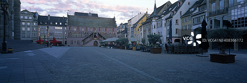 米卢斯，黄昏时的团圆广场图片素材
