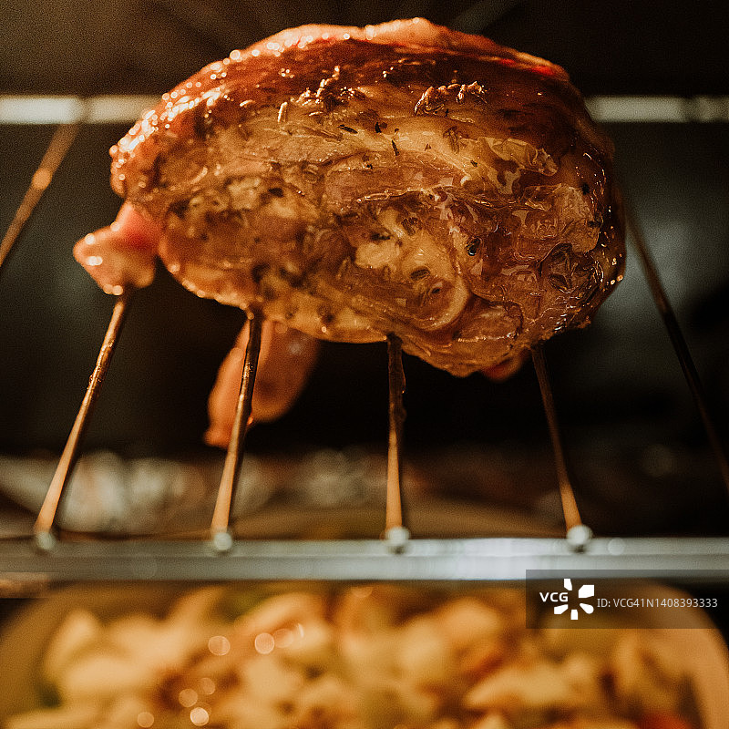 烤箱烤肉图片素材