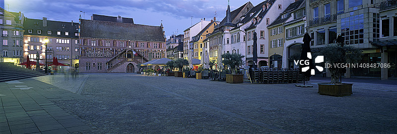 米卢斯 Réunion 广场夜景图片素材