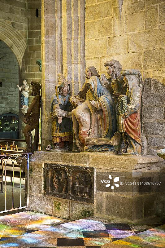 法国洛克罗南圣罗南教堂，菲尼斯泰尔省布列塔尼地区图片素材