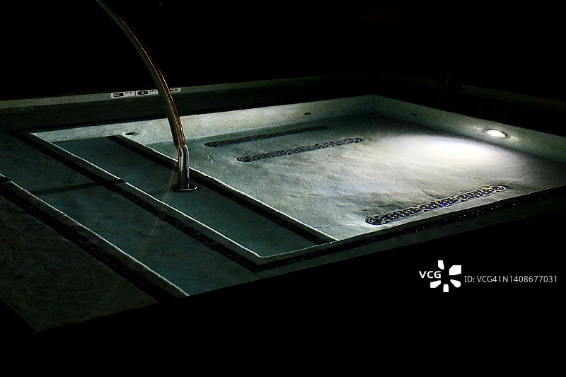 热水浴缸图片素材