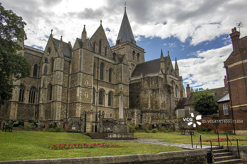 英国肯特郡罗切斯特大教堂图片素材