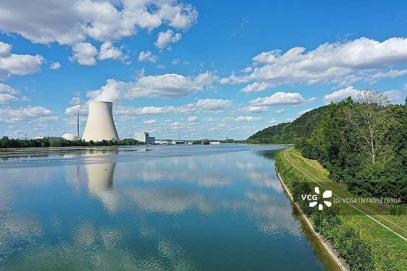 伊萨尔核电站（伊萨尔I和伊萨尔II），位于下巴伐利亚州兰茨胡特附近图片素材