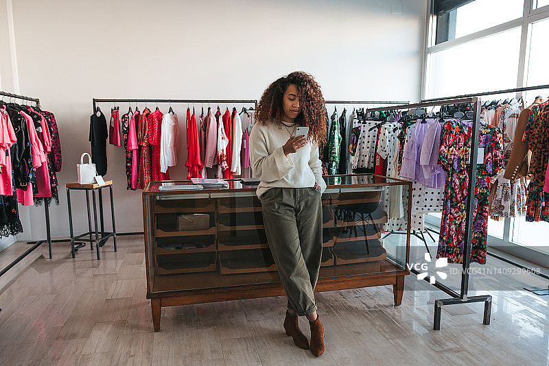 服装店销售员图片素材