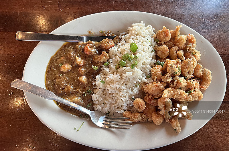 炸小龙虾和烩小龙虾图片素材