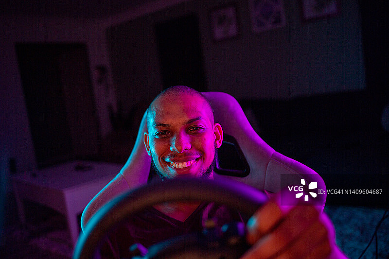 客厅模拟赛车图片素材