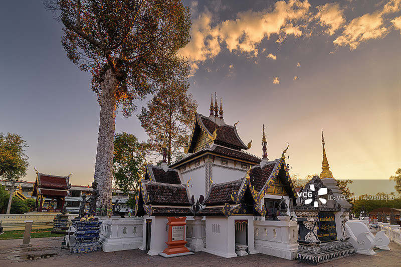 泰国清迈帕辛寺的美丽景色图片素材