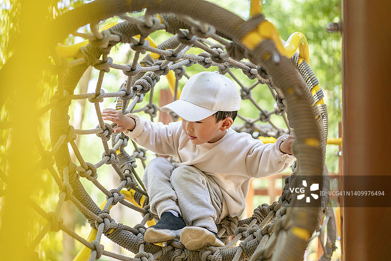 一个中国孩子图片素材