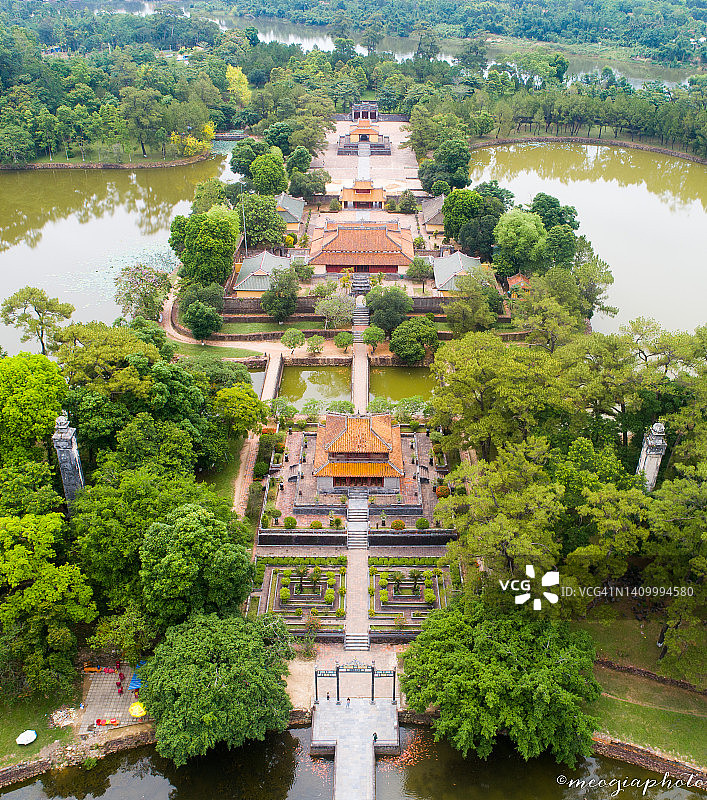 嗣德皇陵俯瞰图图片素材