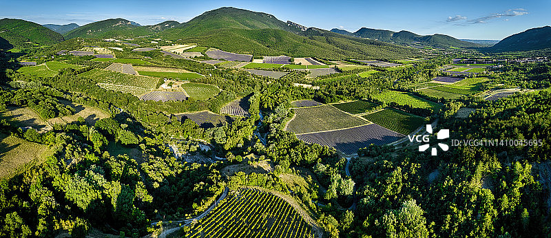法国普罗旺斯德龙省的农业山谷图片素材