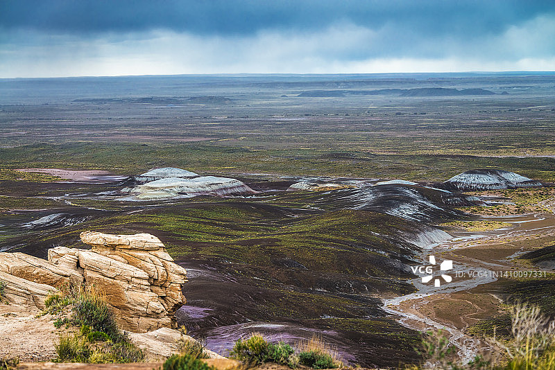 蓝色梅萨的彩色荒地图片素材