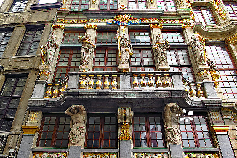 位于比利时布鲁塞尔大广场的狐狸之家的新哥特式外墙图片素材