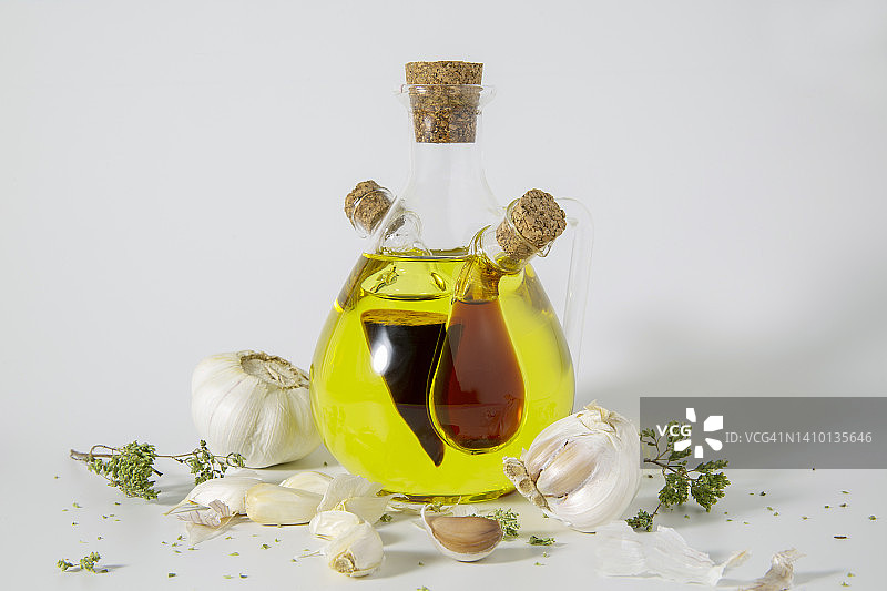 橄榄油醋瓶图片素材