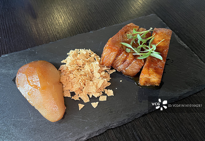 五花肉和梨图片素材