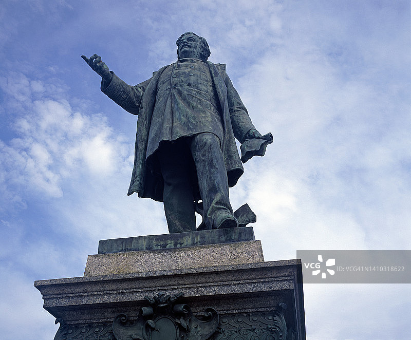 欧塞尔的保罗·贝尔雕像图片素材