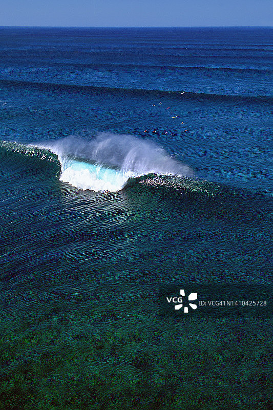 美国夏威夷北岸的冬季海浪图片素材