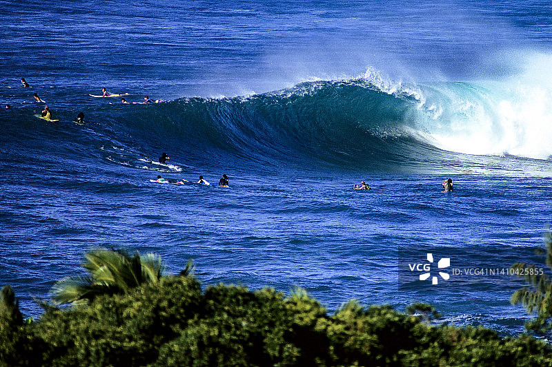 美国夏威夷州日落海滩的日落海浪图片素材