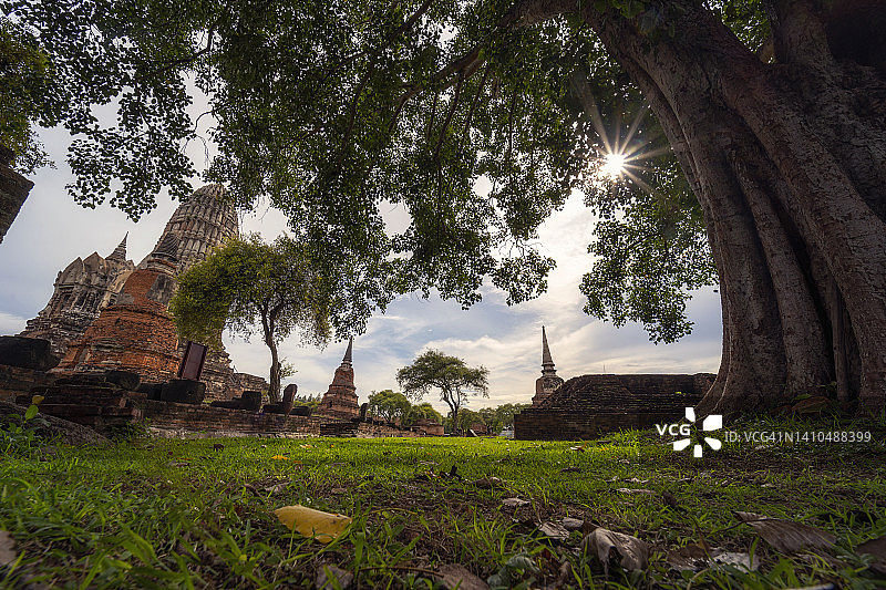 泰国阿瑜陀耶府的帕蓝历史寺庙图片素材