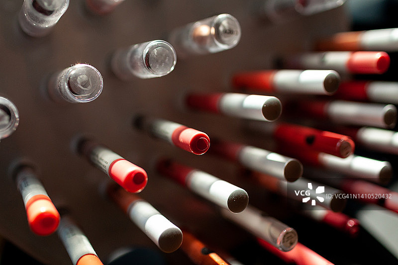 唇线笔和口红图片素材