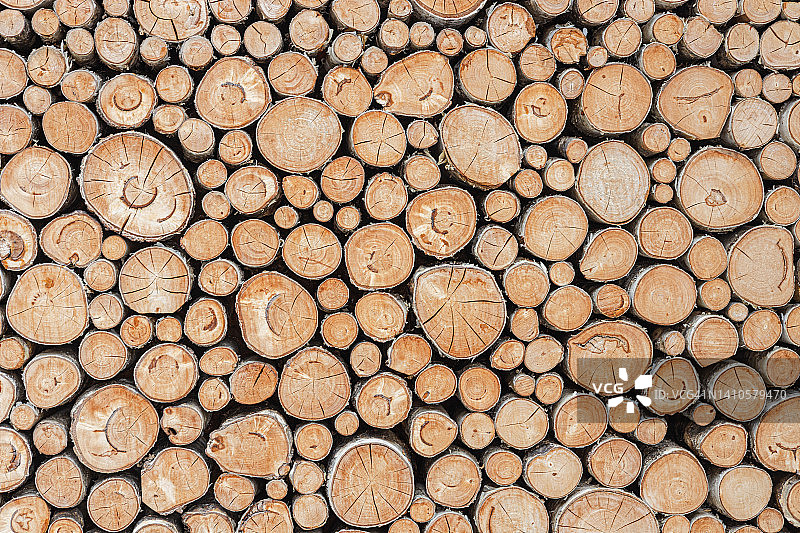 堆叠的木柴图片素材