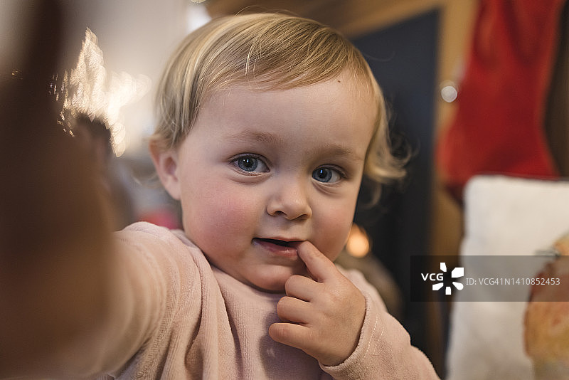 可爱的圣诞节自拍图片素材