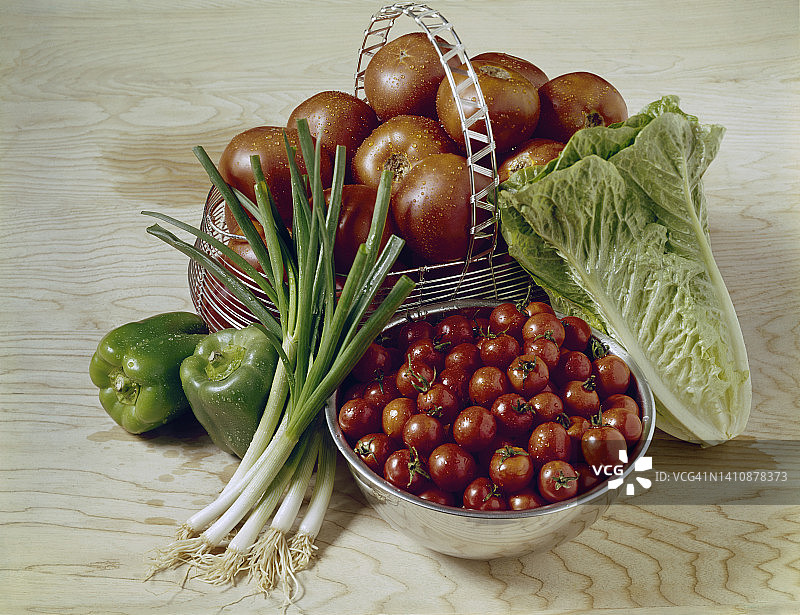 牛排番茄和樱桃番茄图片素材