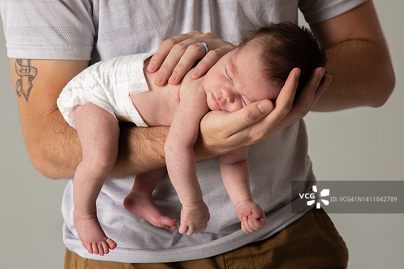 出生10天的新生女婴图片素材