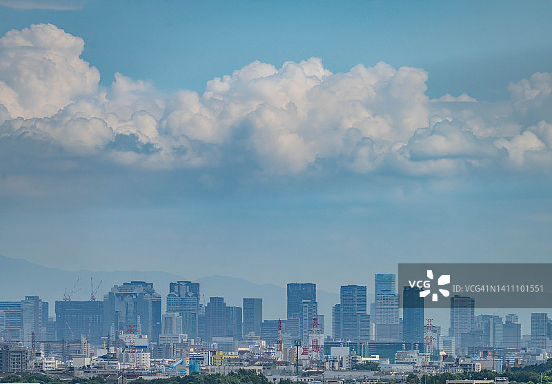 日本大阪市夏日云彩图片素材