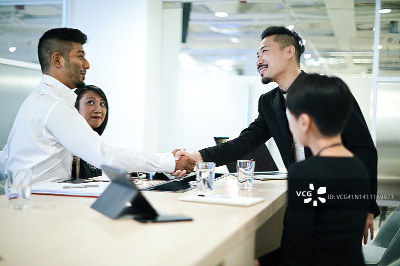 企业并购图片素材