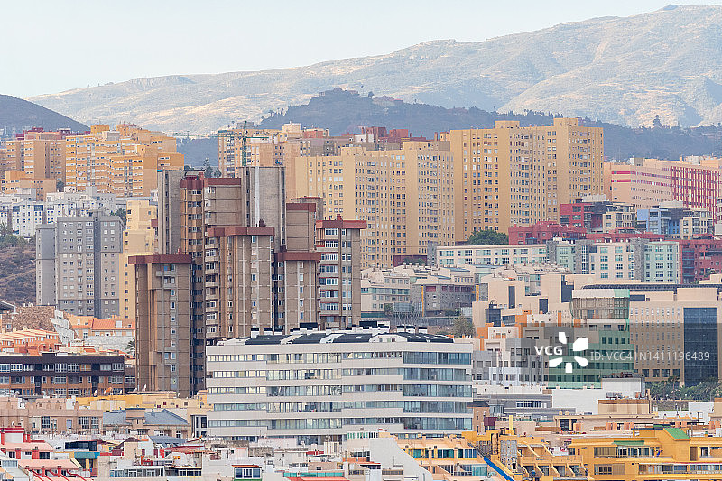 西班牙大加那利岛拉斯帕尔马斯山景城市风光图片素材