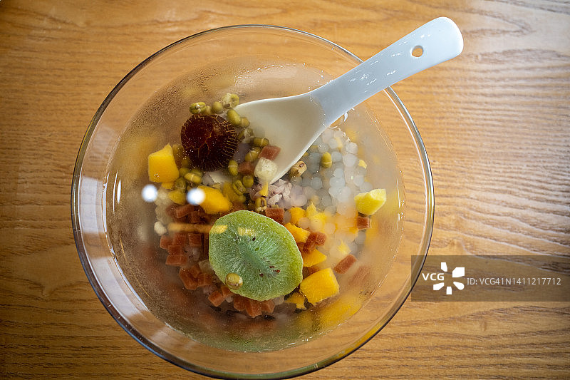 夏季传统绿豆汤图片素材