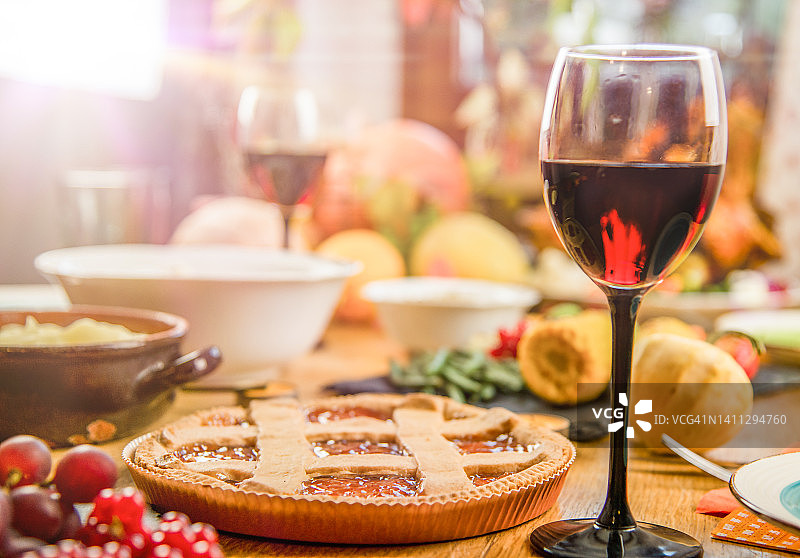 感恩节餐桌图片素材