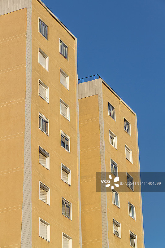 两栋公寓楼图片素材