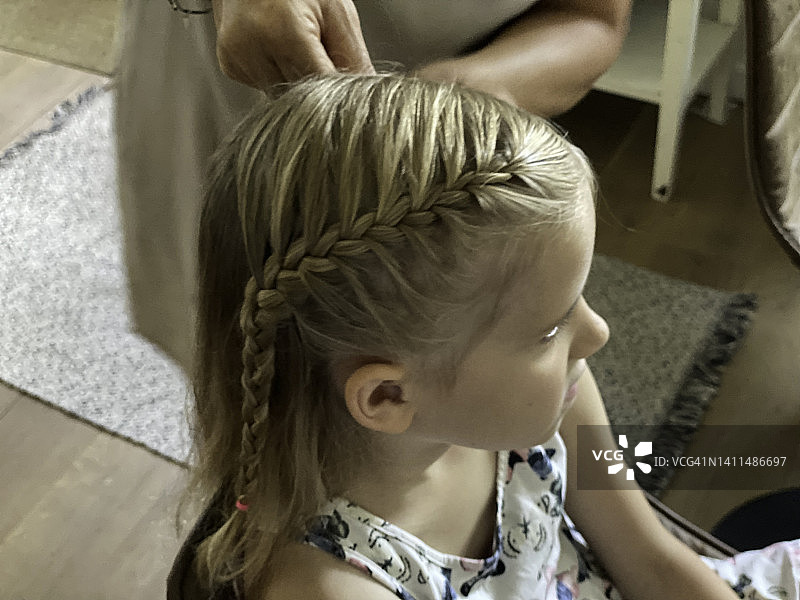 编辫子图片素材