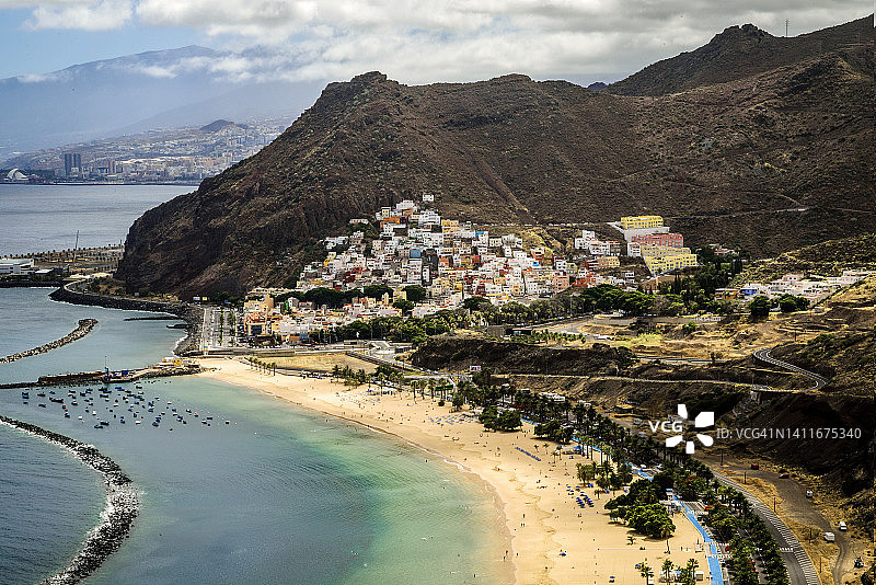 西班牙加那利群岛特内里费岛圣安德烈斯拉斯特雷西塔斯海滩图片素材