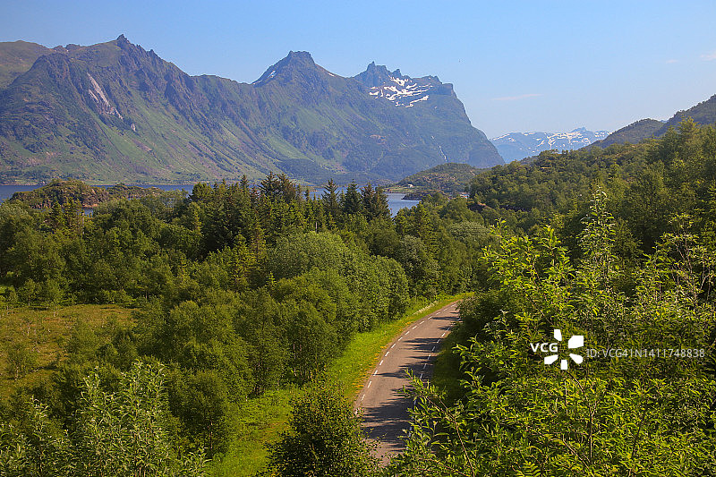 通往罗弗敦群岛希诺亚岛的E10公路图片素材