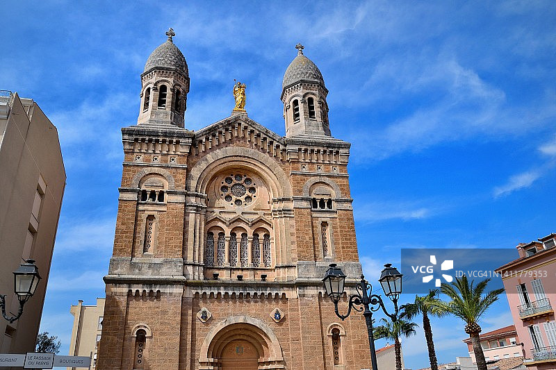 圣拉斐尔圣母大教堂图片素材