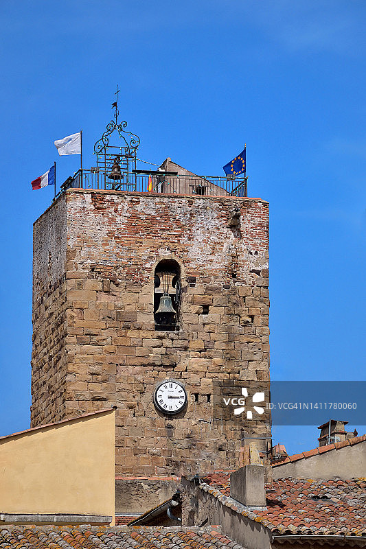 圣拉斐尔的中世纪教堂，又名圣皮埃尔代 Templiers 教堂图片素材