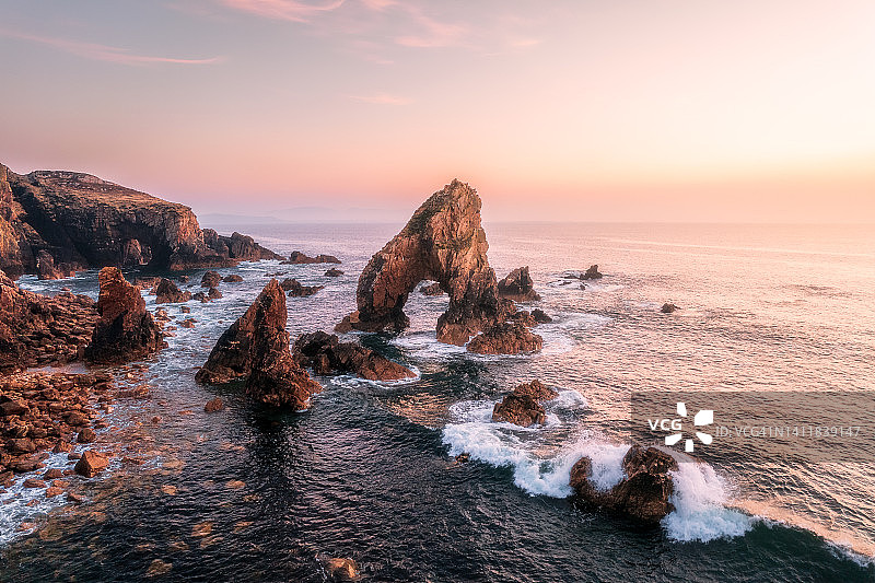 爱尔兰多尼戈尔郡克罗伊角海拱图片素材