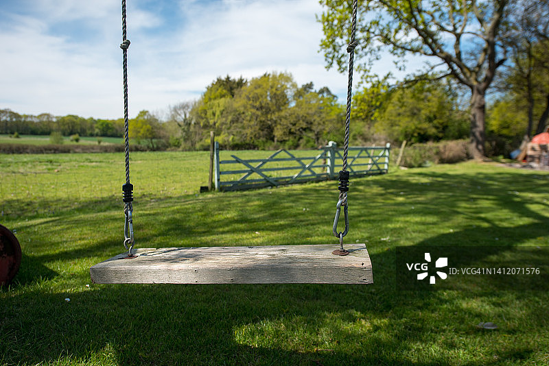 房产花园外观图片素材