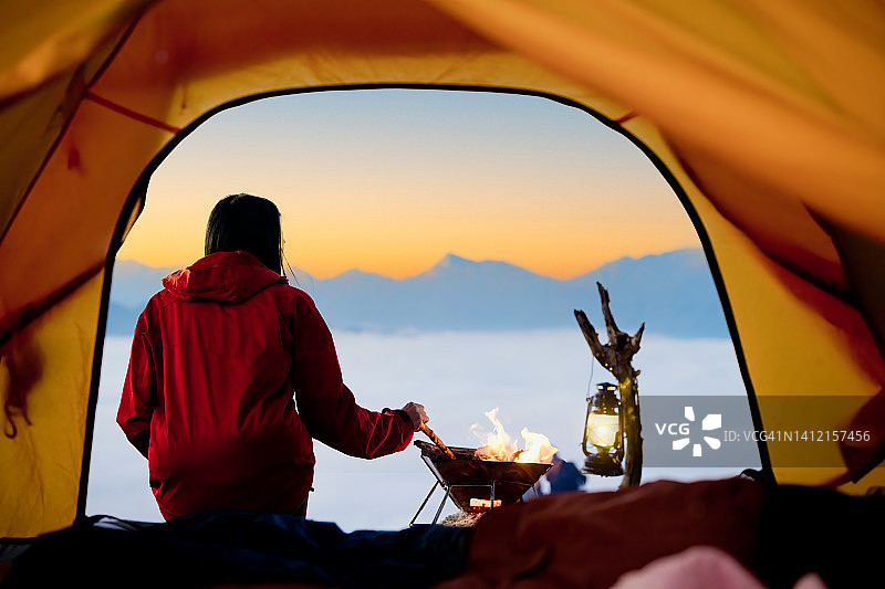 早间营地图片素材