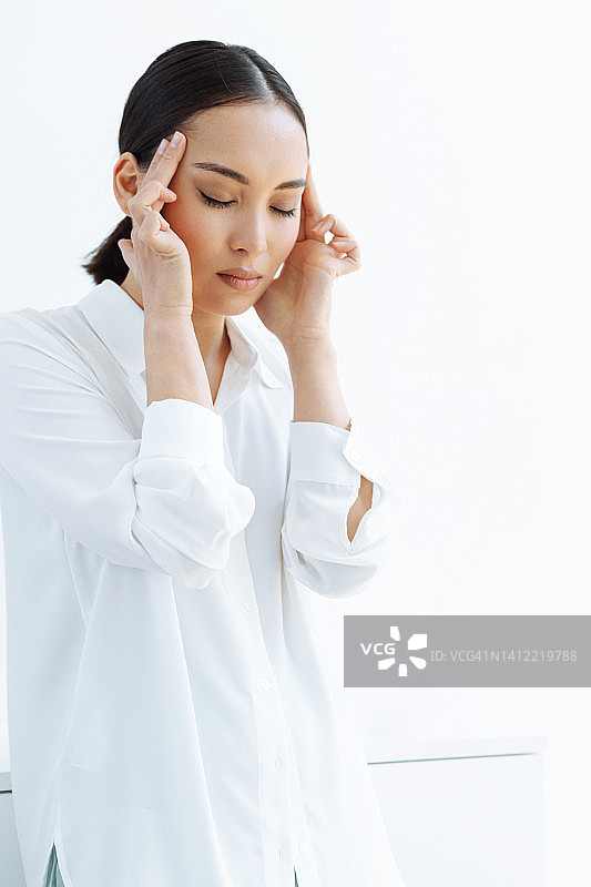 头痛的女人照片素材图片素材