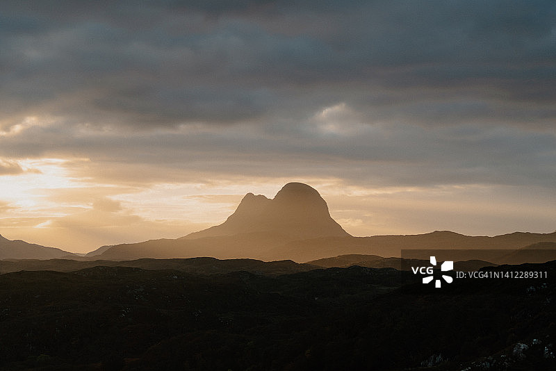 山脉云海日出图片素材