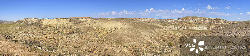 四角纪念碑附近极端沙漠景观图片素材