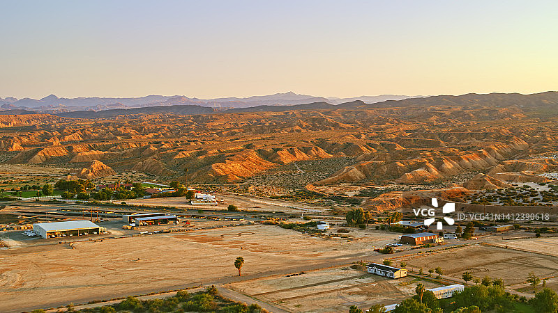 莫阿帕山谷小镇景色图片素材