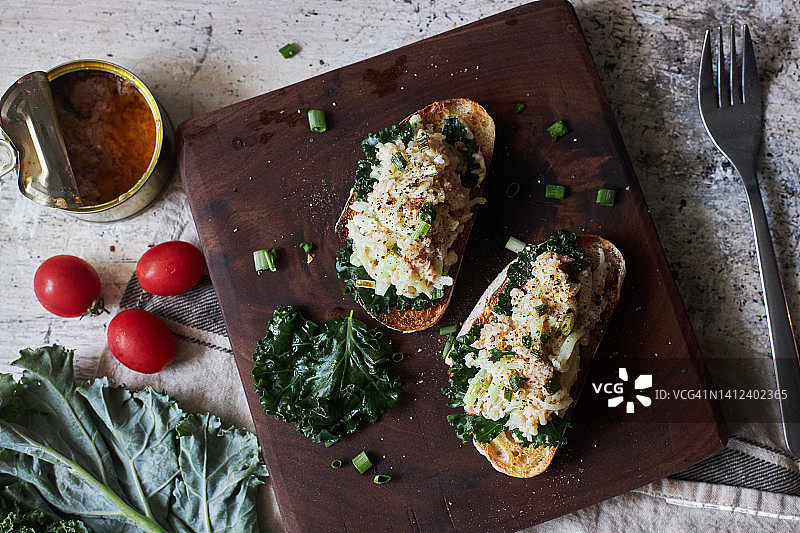 西兰花金枪鱼吐司早午餐图片素材