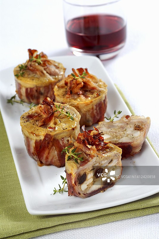 迷你兔肉冻糕图片素材